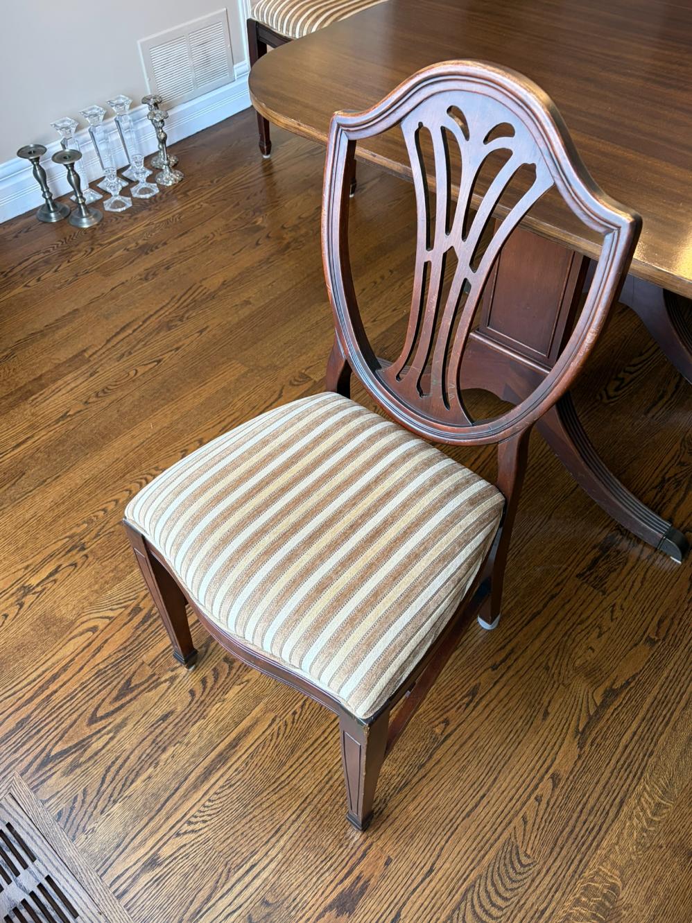 Hespeler Dining Set