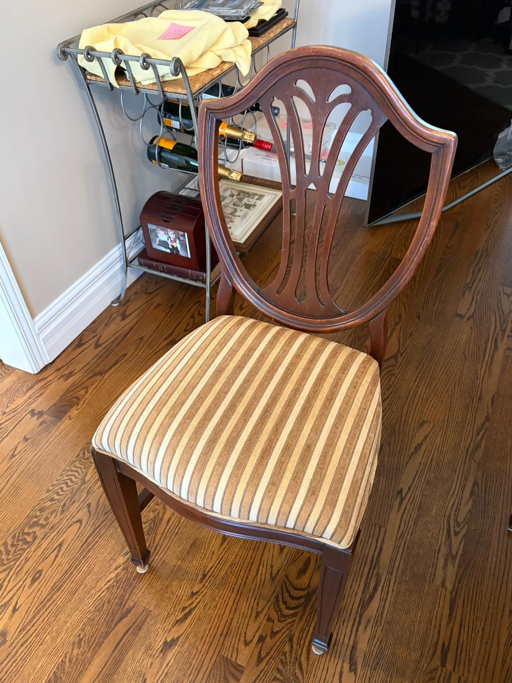 Hespeler Dining Set