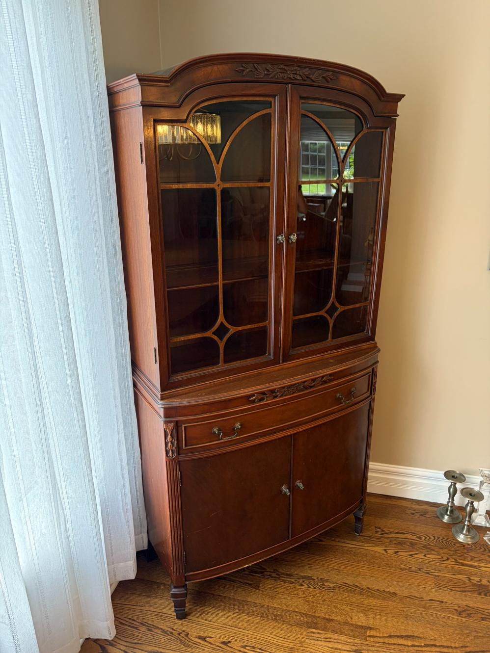 Hespeler Display Hutch