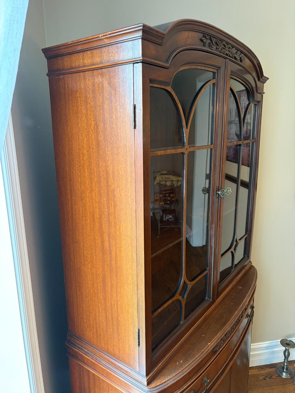 Hespeler Display Hutch