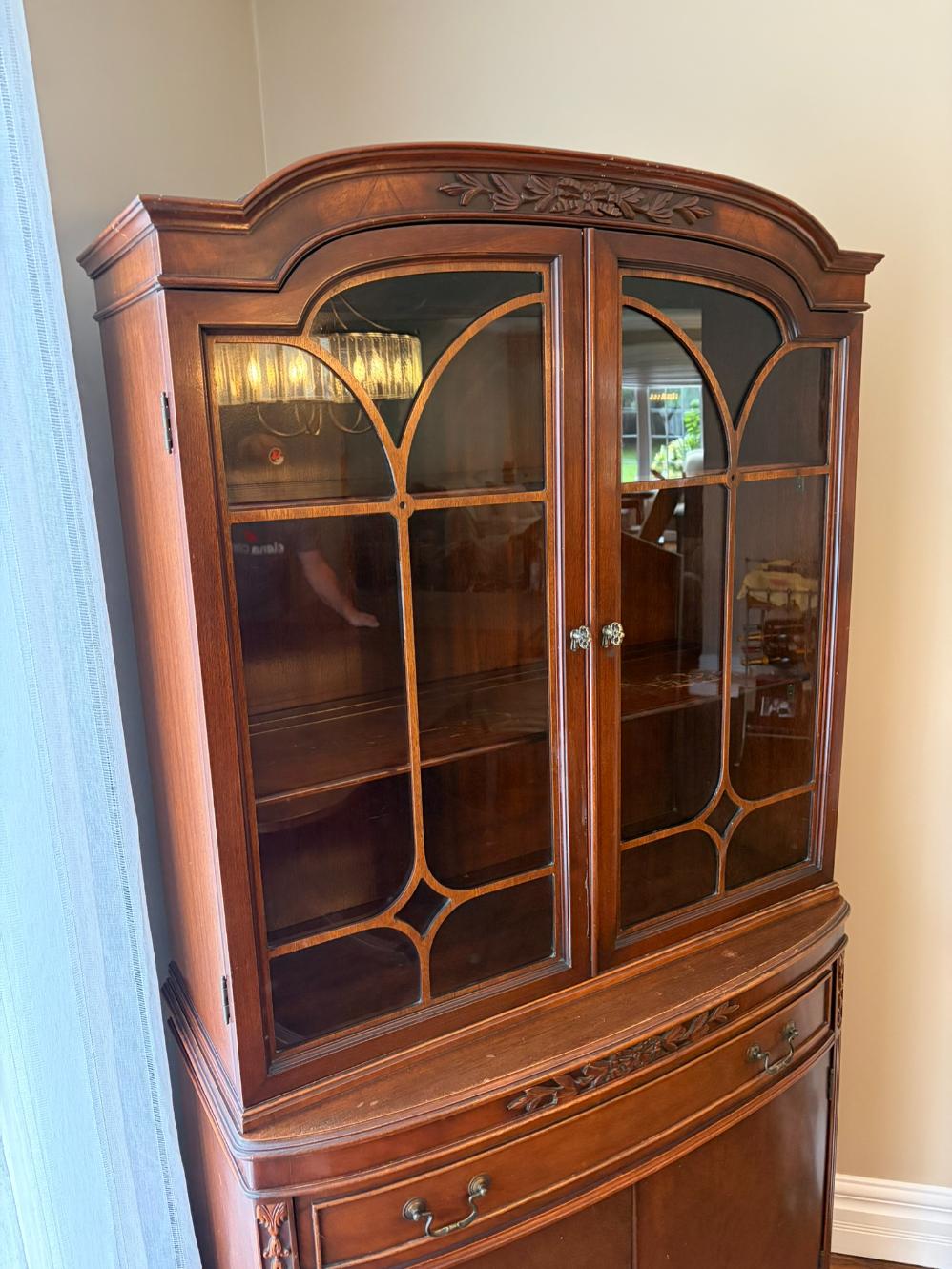 Hespeler Display Hutch