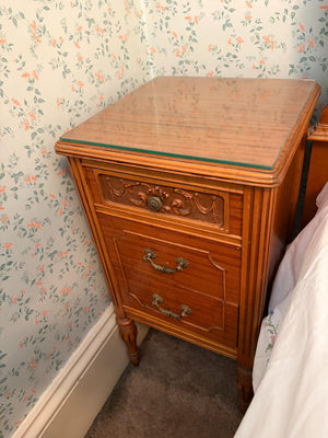 Single Nightstand Lot #1