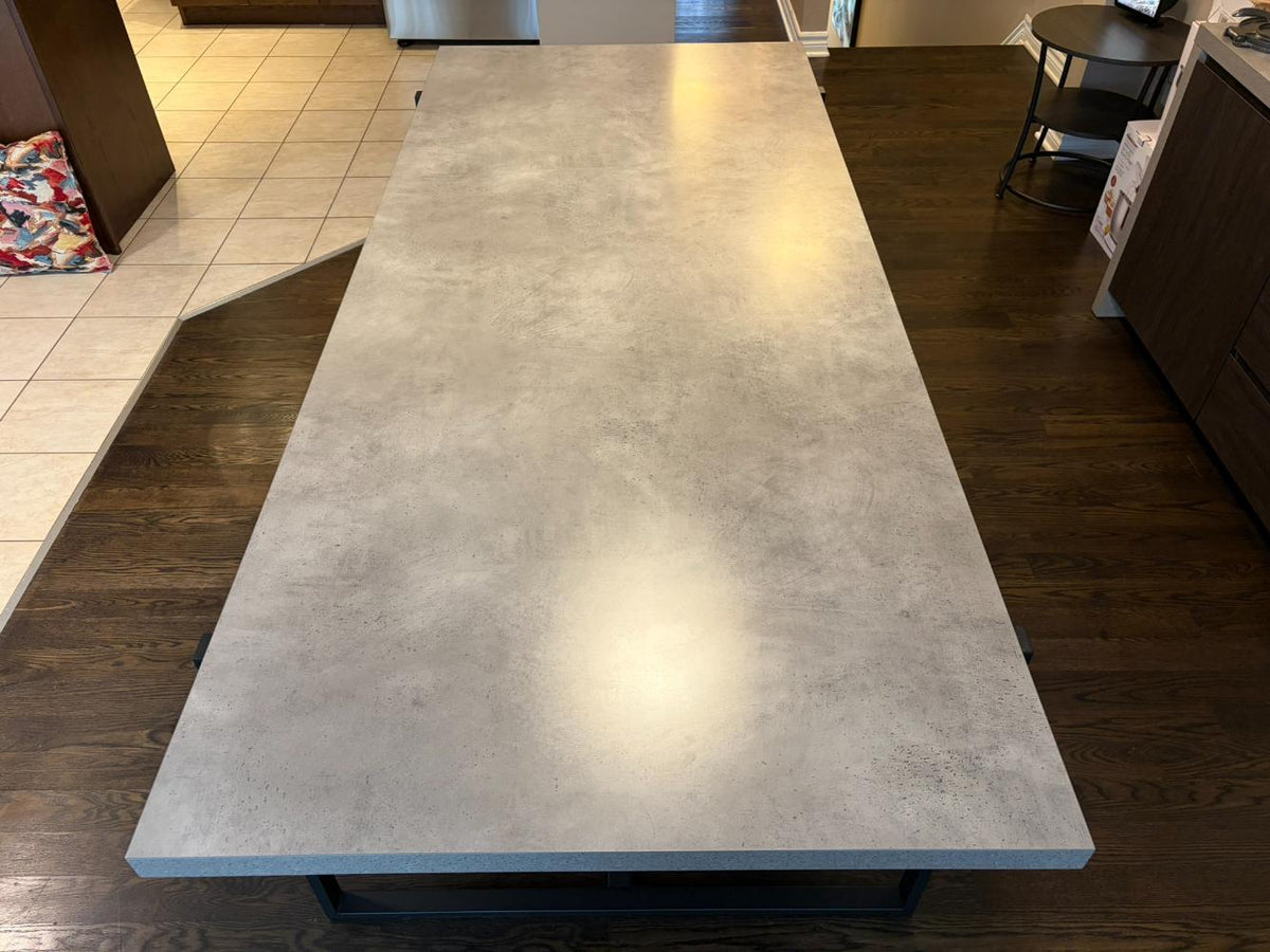 Structube Dining Table