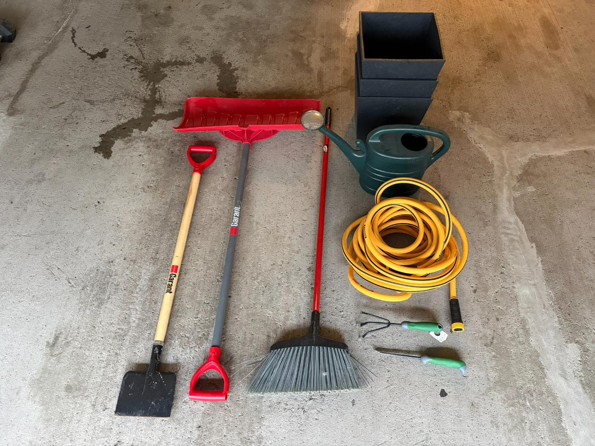 Outdoor Tools Lot