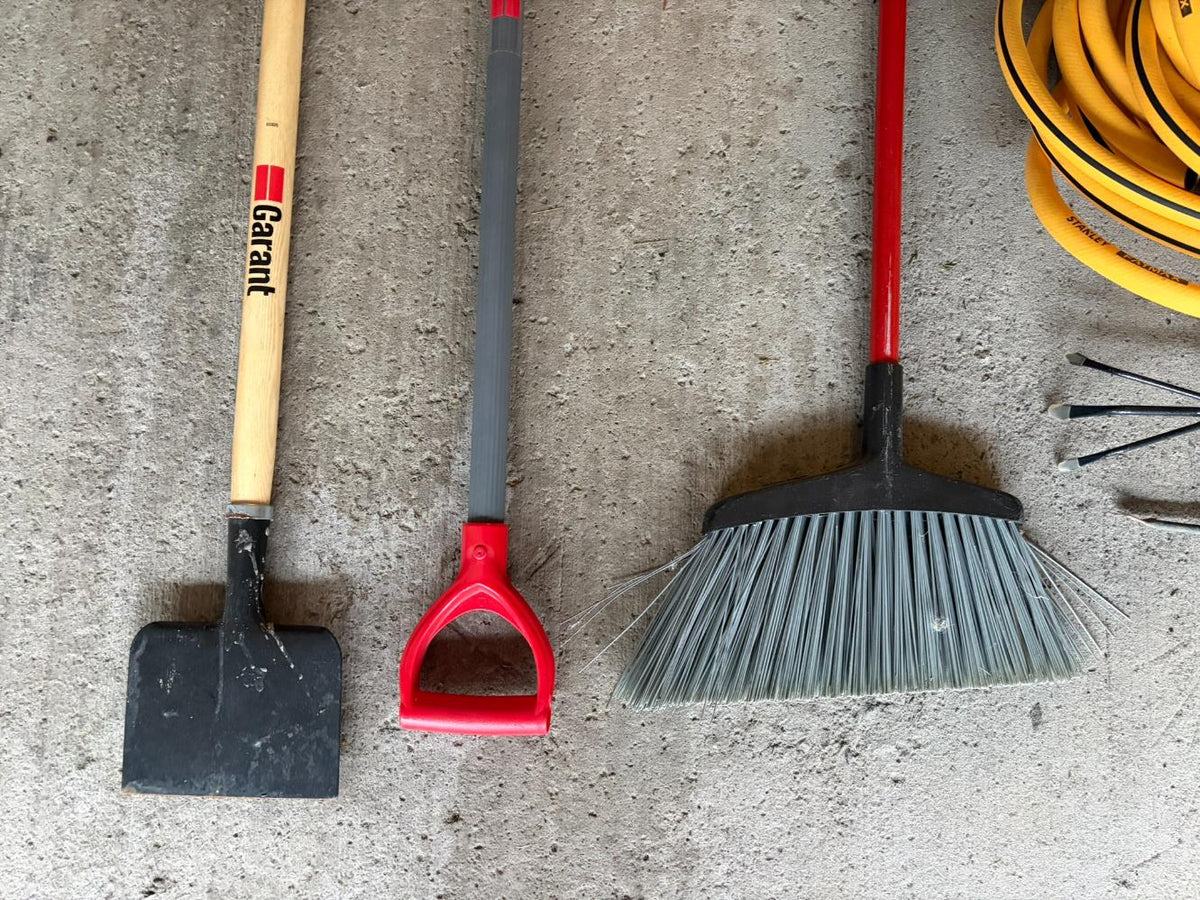 Outdoor Tools Lot