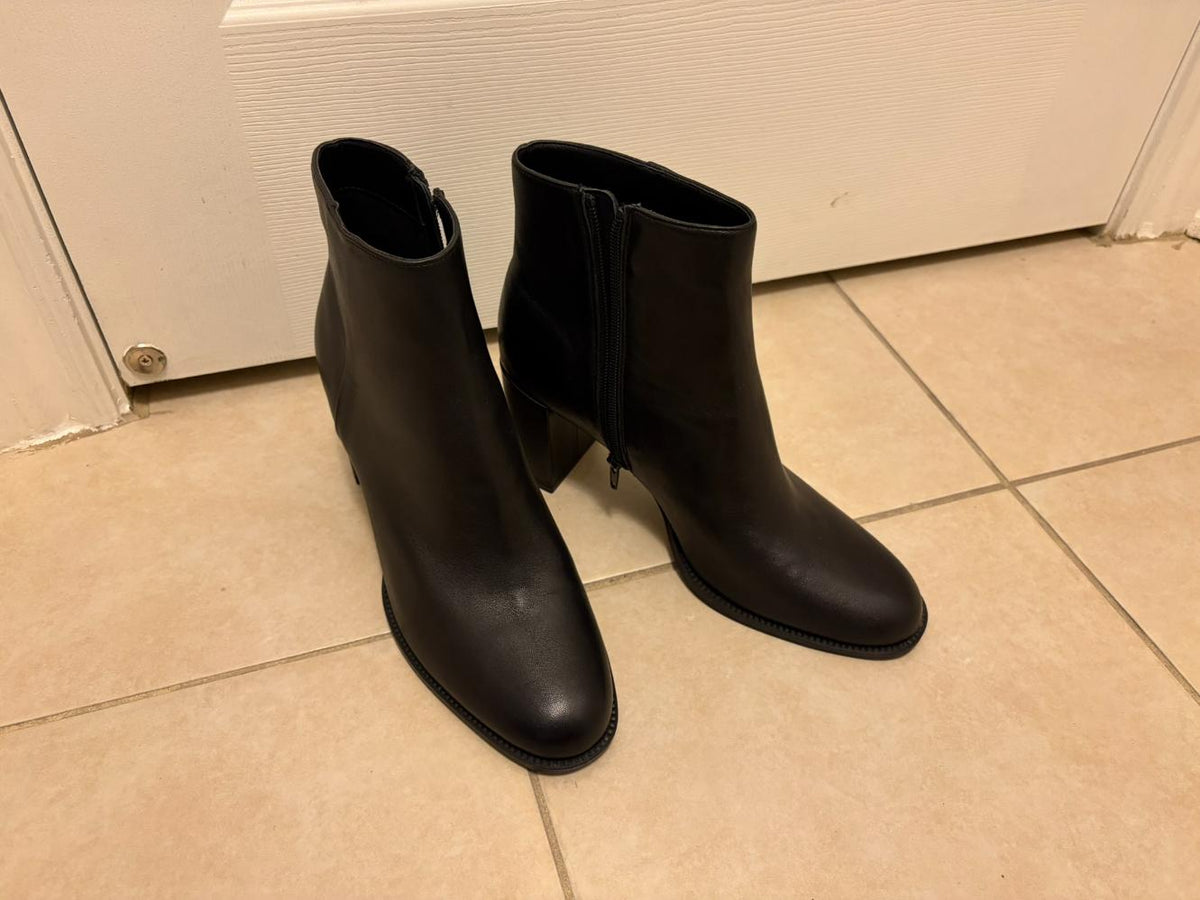 Steve Madden Womens Leather Boots