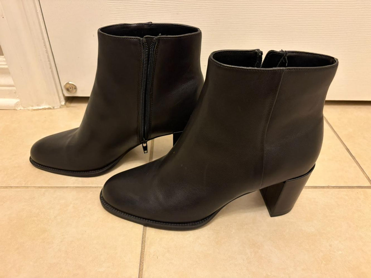 Steve Madden Womens Leather Boots
