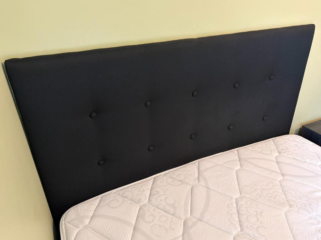 Sleep Country Queen Size SOHO Airscape Platform Bed with CORALIE Legless Headboard & Kingsdown Studio Mattress