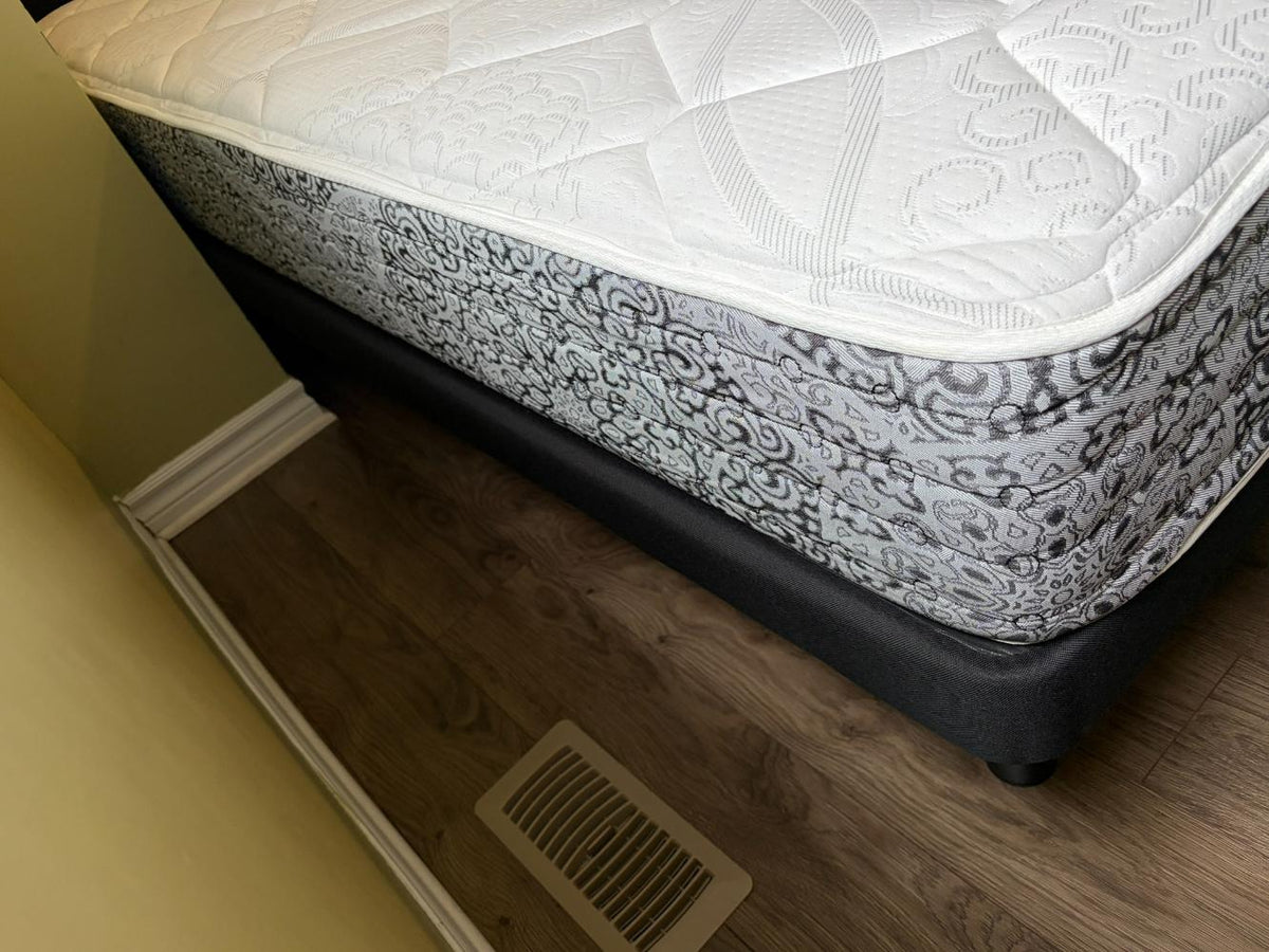Sleep Country Queen Size SOHO Airscape Platform Bed with CORALIE Legless Headboard & Kingsdown Studio Mattress