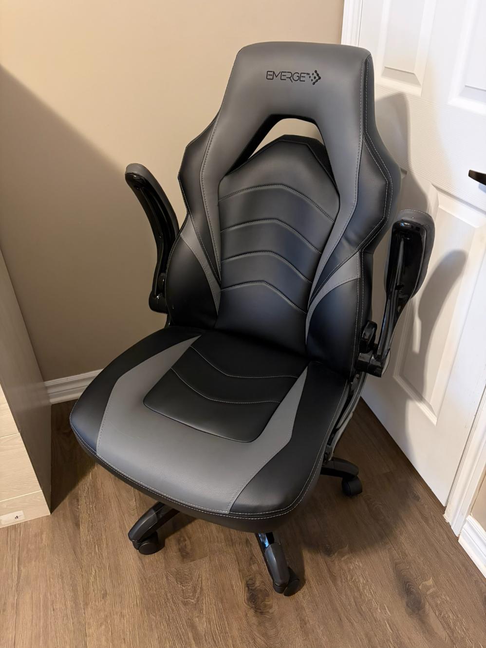 EMERGE Swivel Gaming Armchair 52503-CA