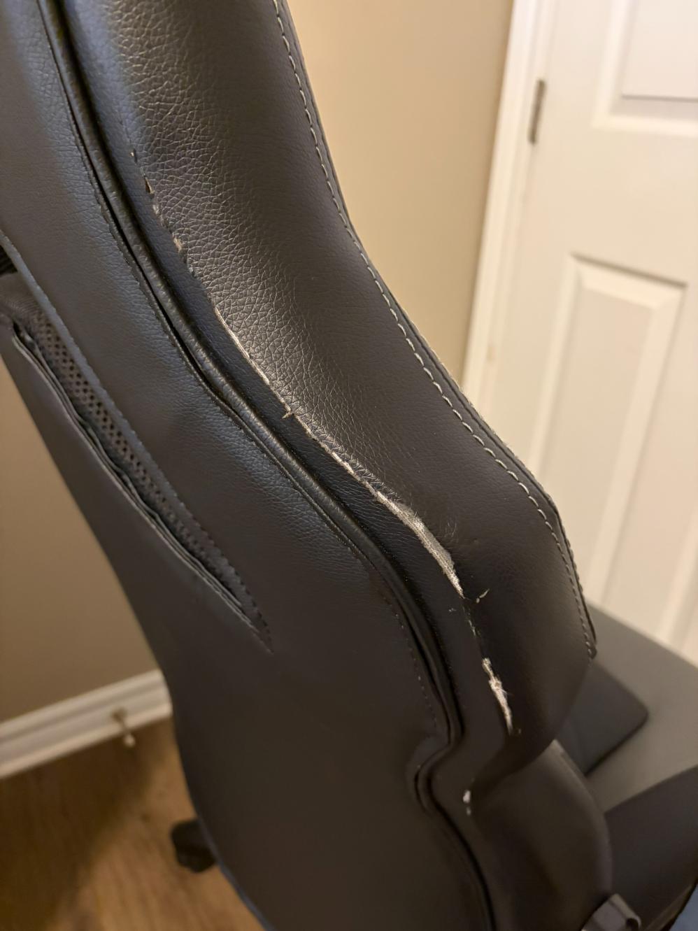 EMERGE Swivel Gaming Armchair 52503-CA