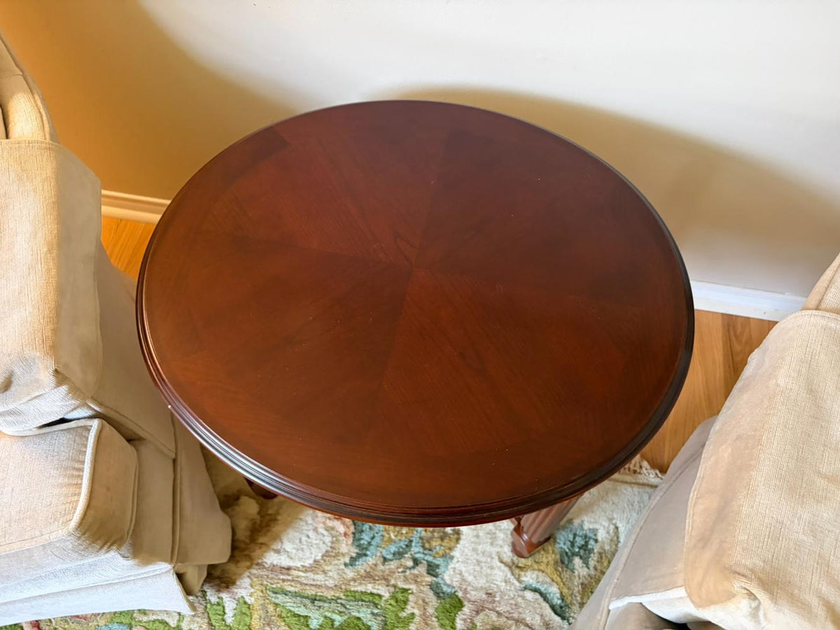 Single Accent Table Lot #1