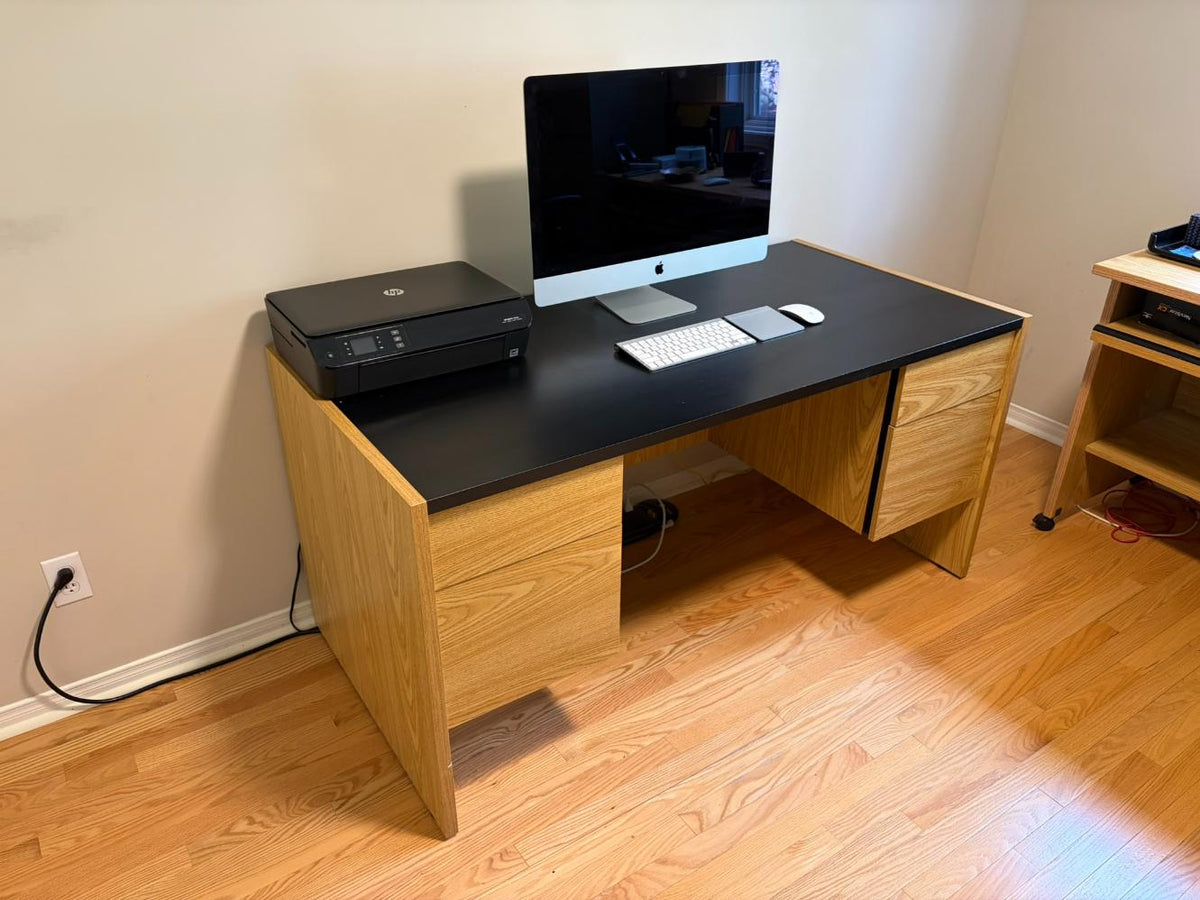 Desk Lot #1