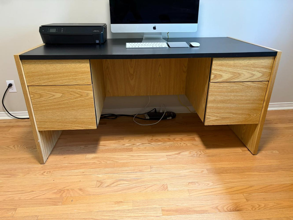 Desk Lot #1