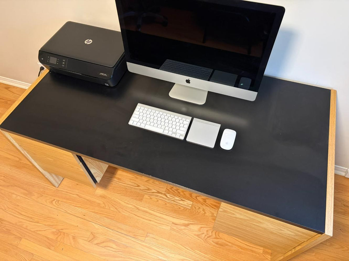 Desk Lot #1