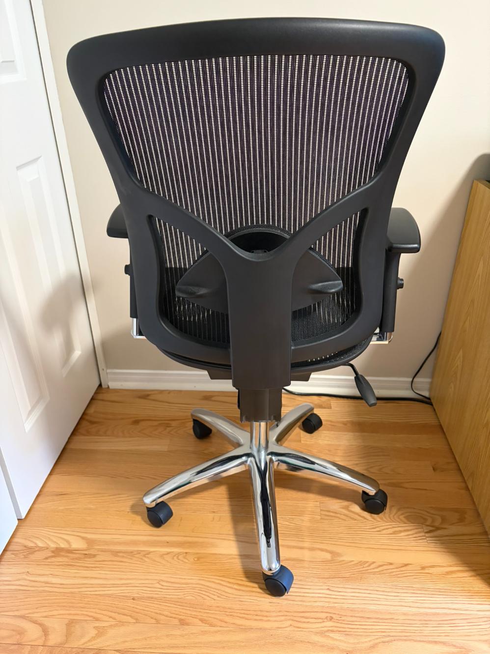 Swivel Armchair Lot #1