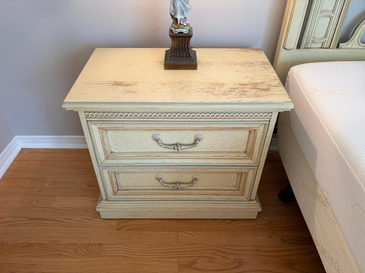 Single Nightstand Lot #1
