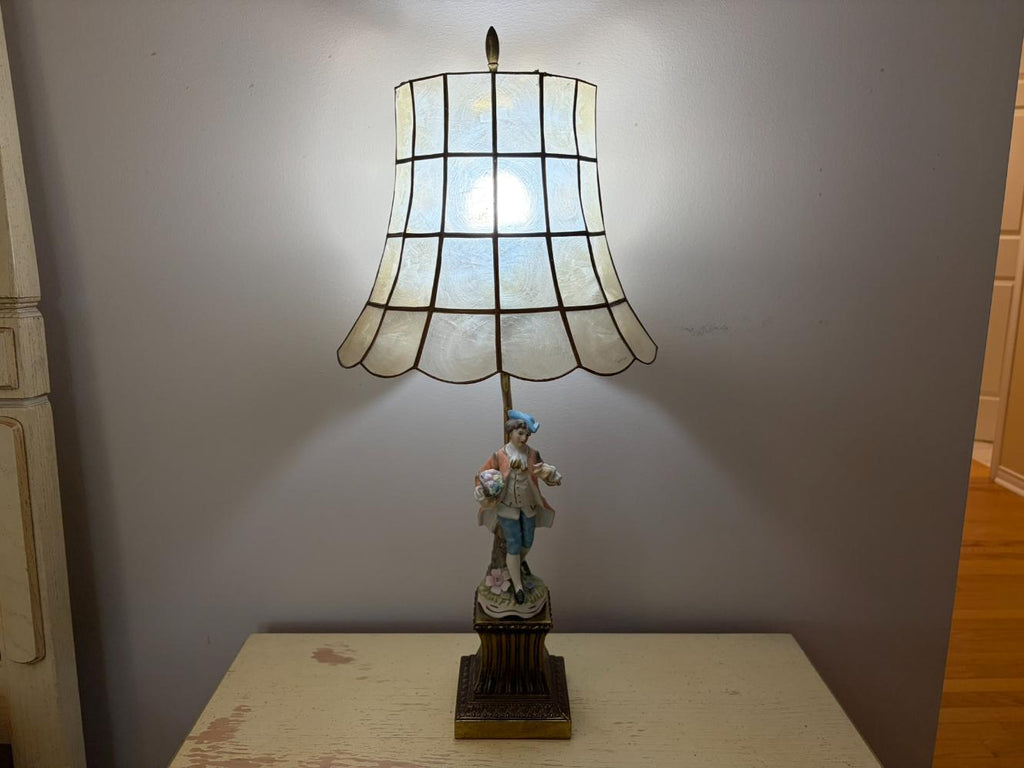 Single Glass Shade Table Lamp Lot #2