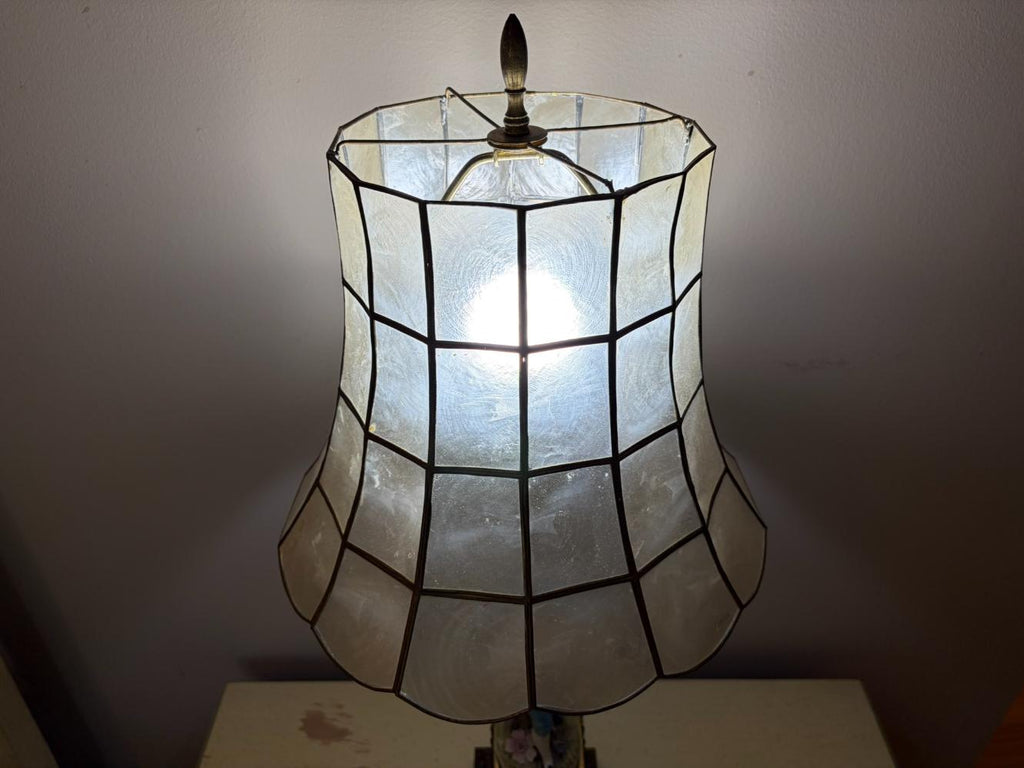 Single Glass Shade Table Lamp Lot #2