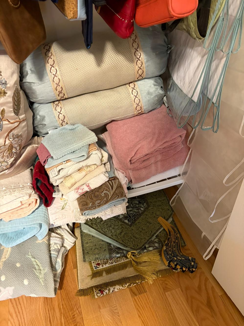 Linen and Womens Accessories Lot