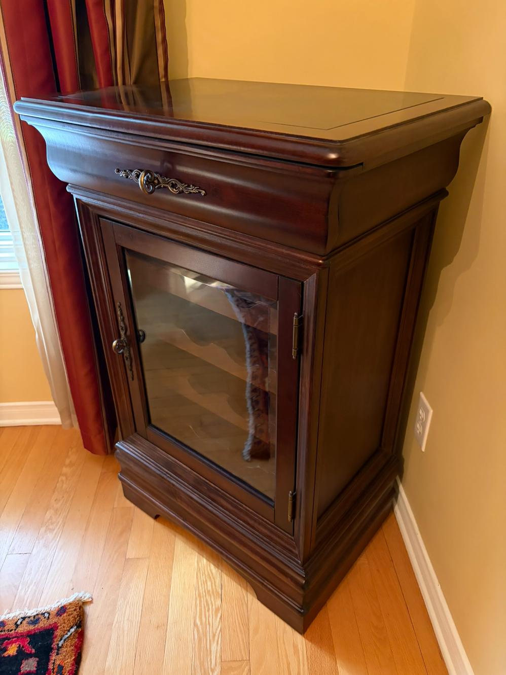 Wine Cabinet