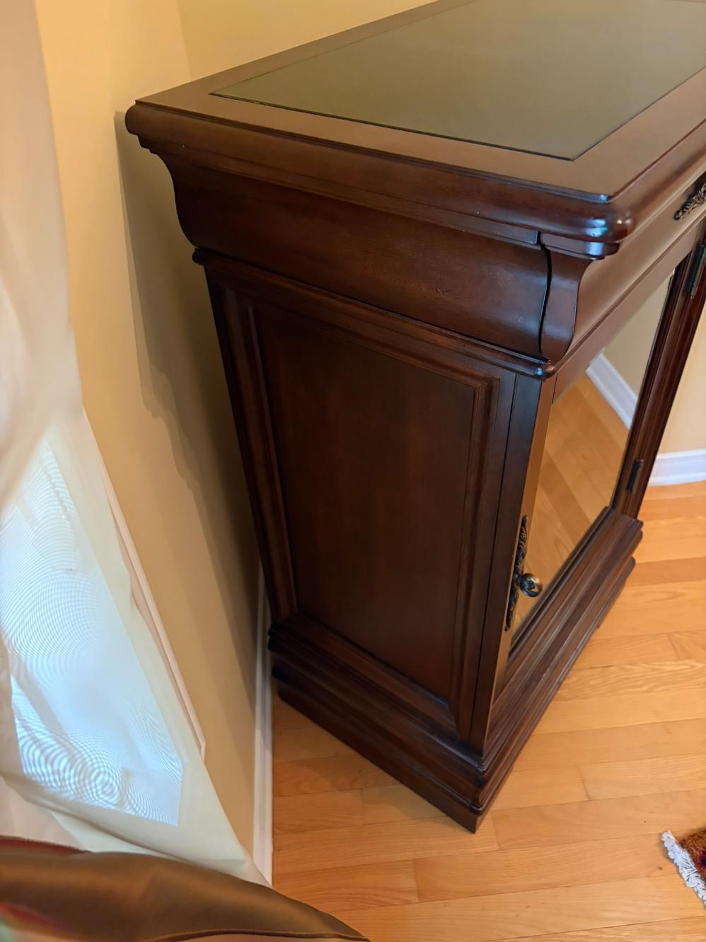 Wine Cabinet