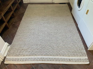 Area Rug Lot #1 (7.5ft x 5ft)