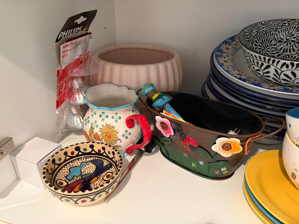 Kitchen Lot #7