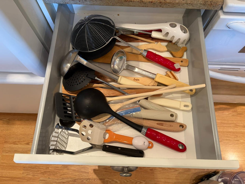 Kitchen Lot #11