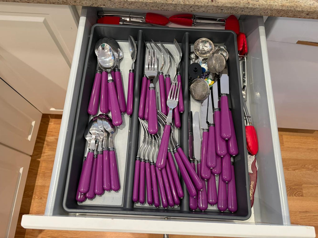 Kitchen Lot #16