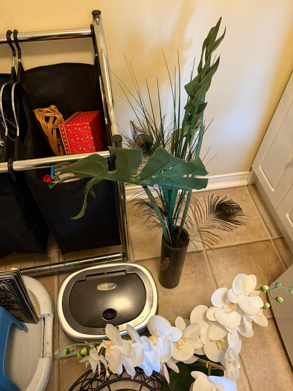 Housewares Lot