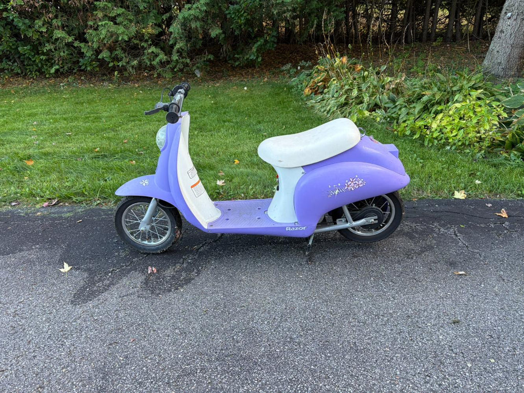 Razor Pocket Mod Betty Electric Retro Scooter