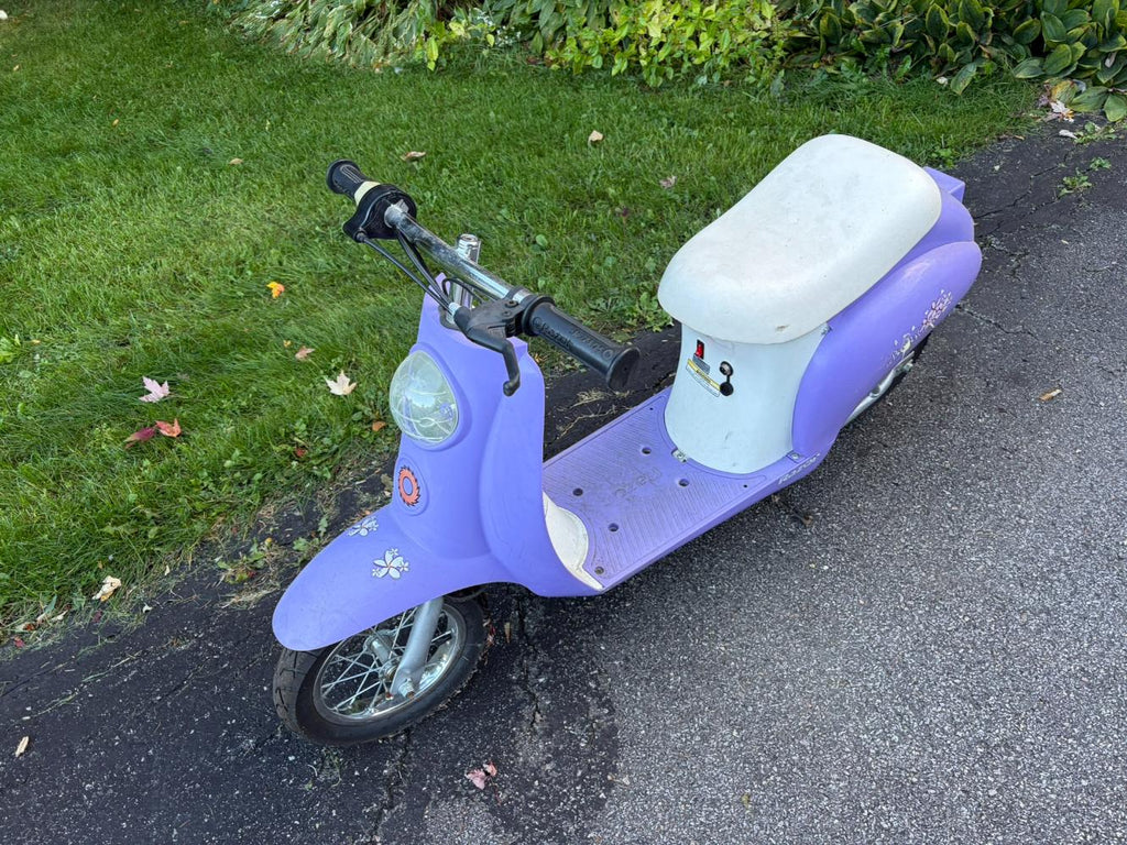 Razor Pocket Mod Betty Electric Retro Scooter