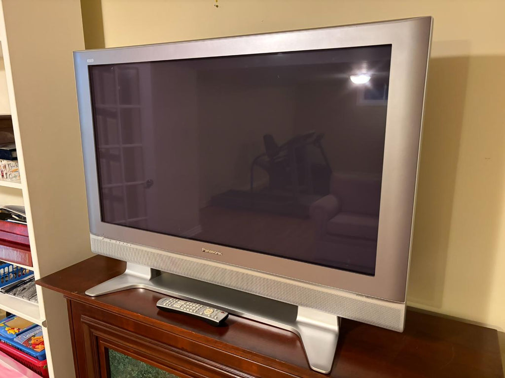 42” Panasonic Plasma Television TH-42PX6U