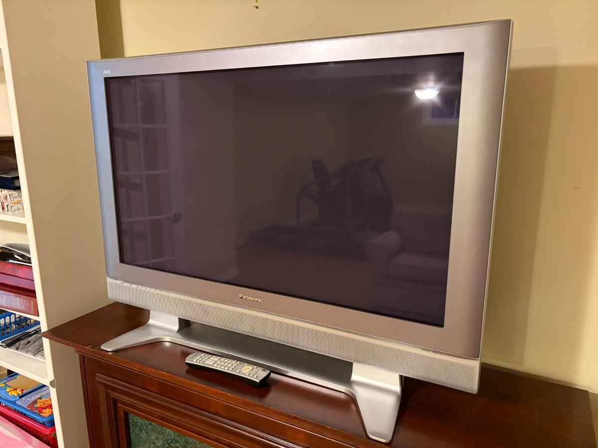 42” Panasonic Plasma Television TH-42PX6U