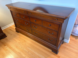 Thomasville 10 Drawer Dresser