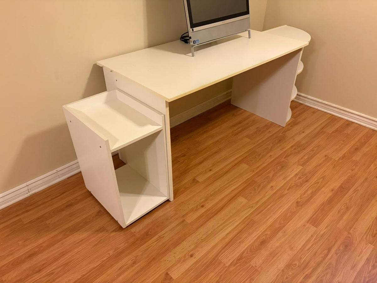 Desk Lot #3