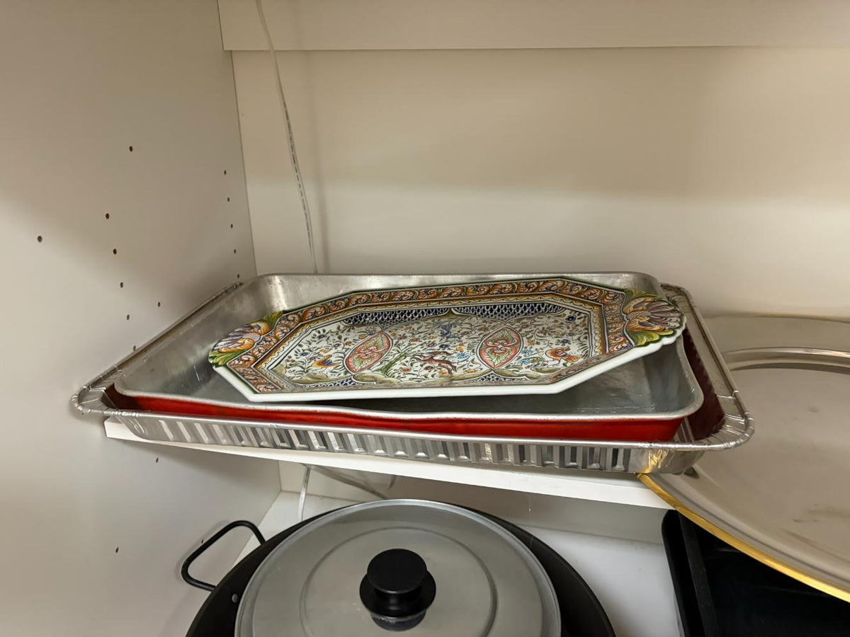 Kitchen Lot #18