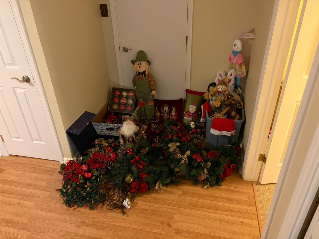 Holiday Decor Lot