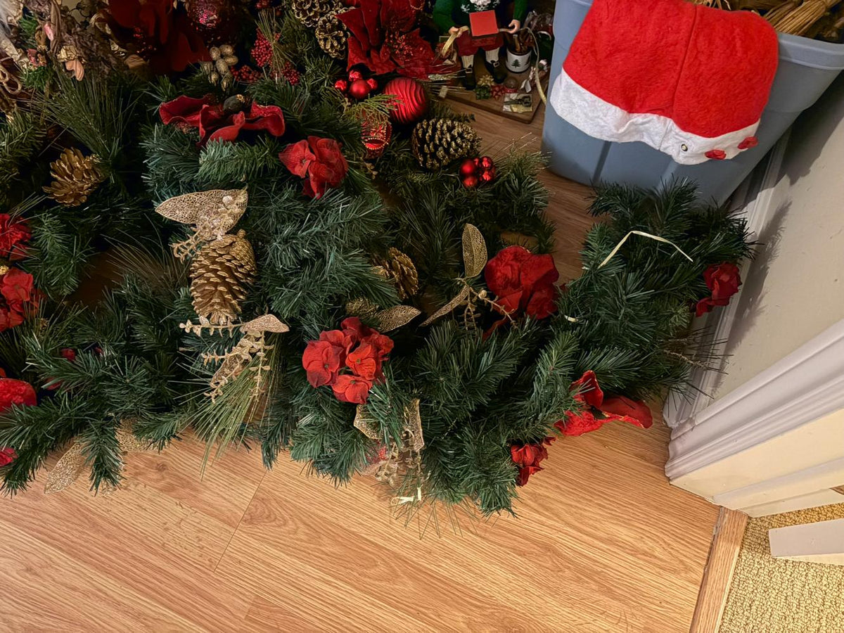 Holiday Decor Lot