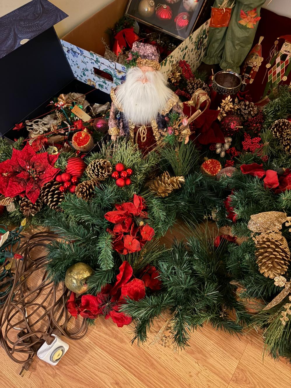 Holiday Decor Lot