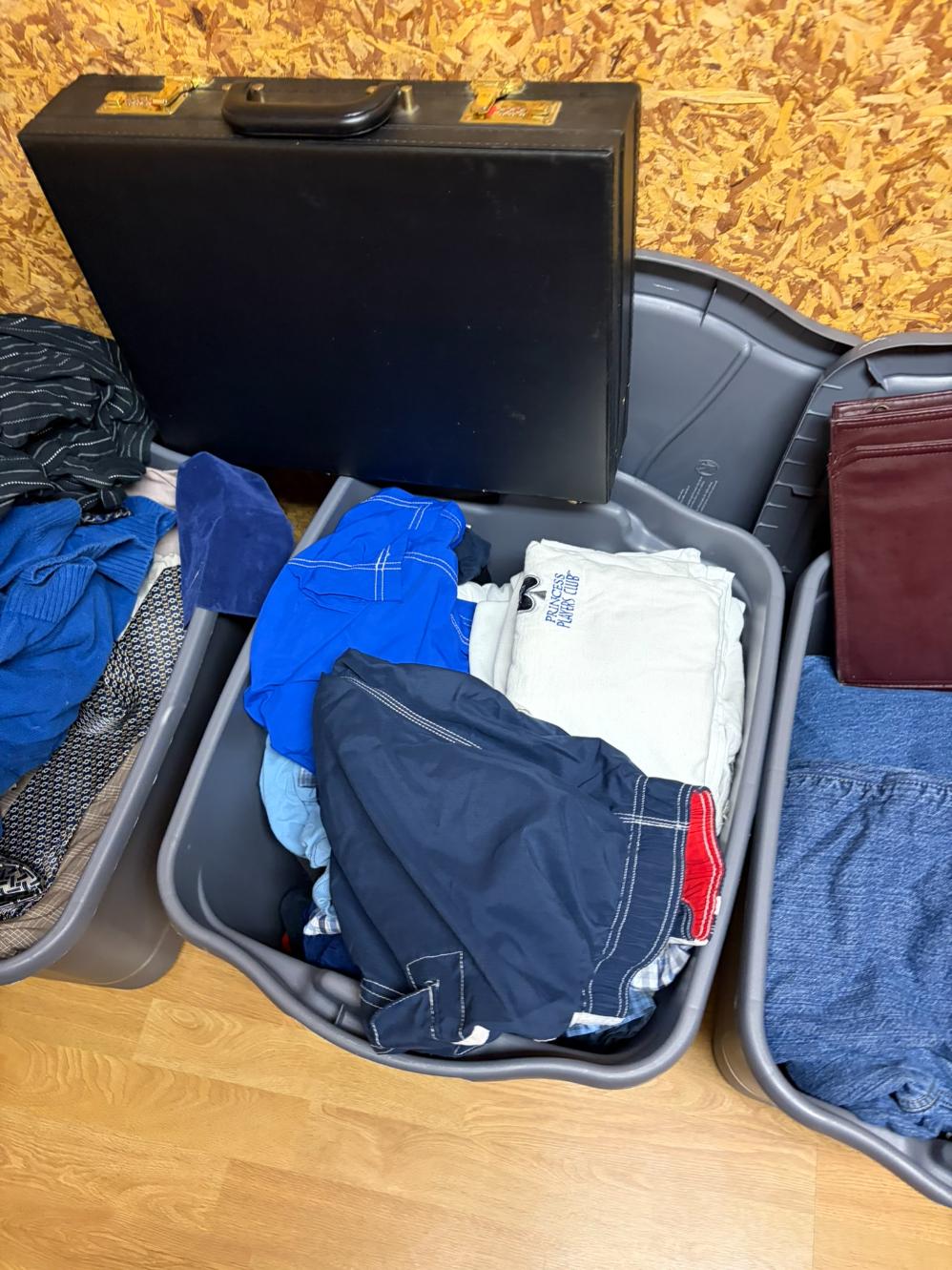 Mens Clothing Lot