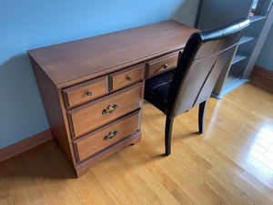 Desk & Chair
