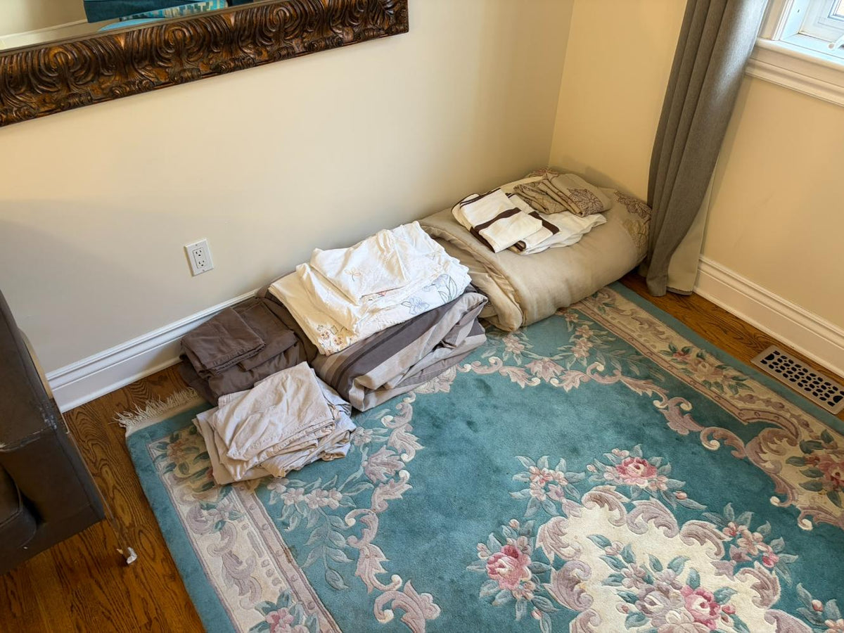 Linen Lot