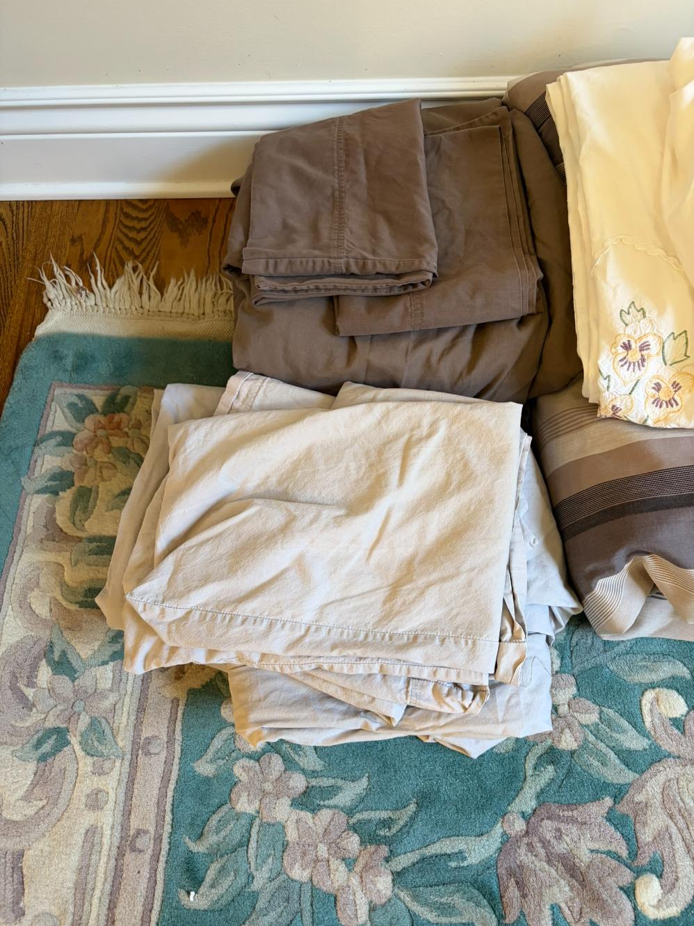 Linen Lot