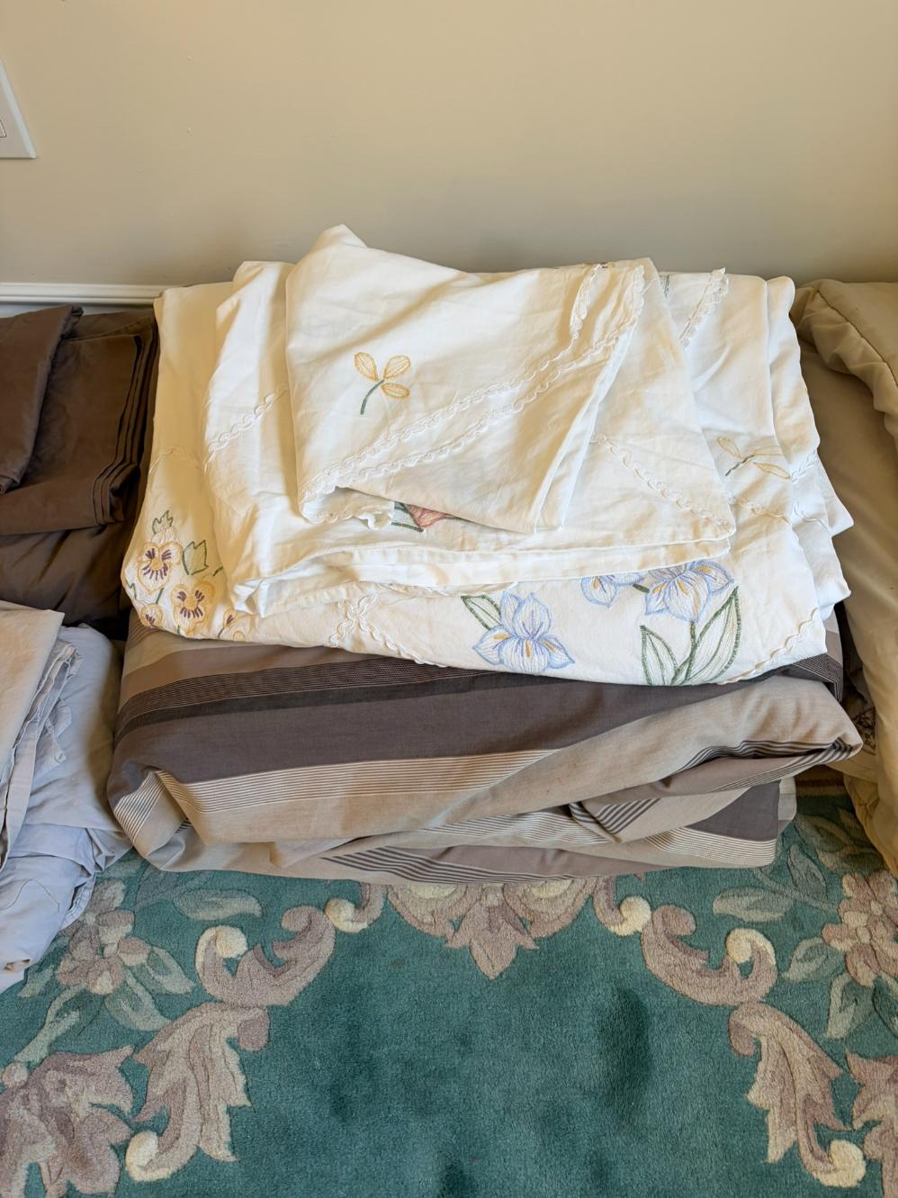 Linen Lot