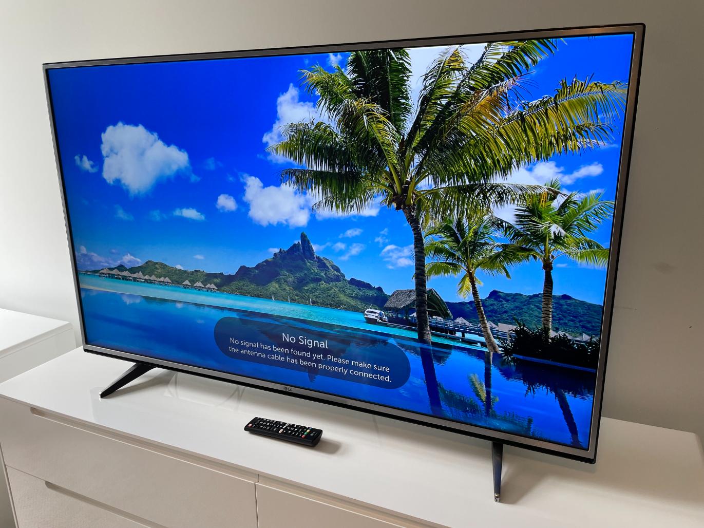 55” LG 4K UHD Smart LED Television 55UH6150