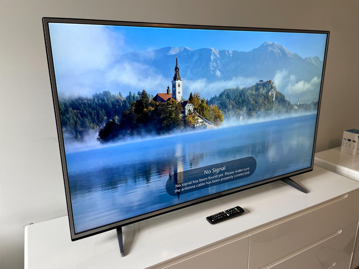 55” LG 4K UHD Smart LED Television 55UH6150