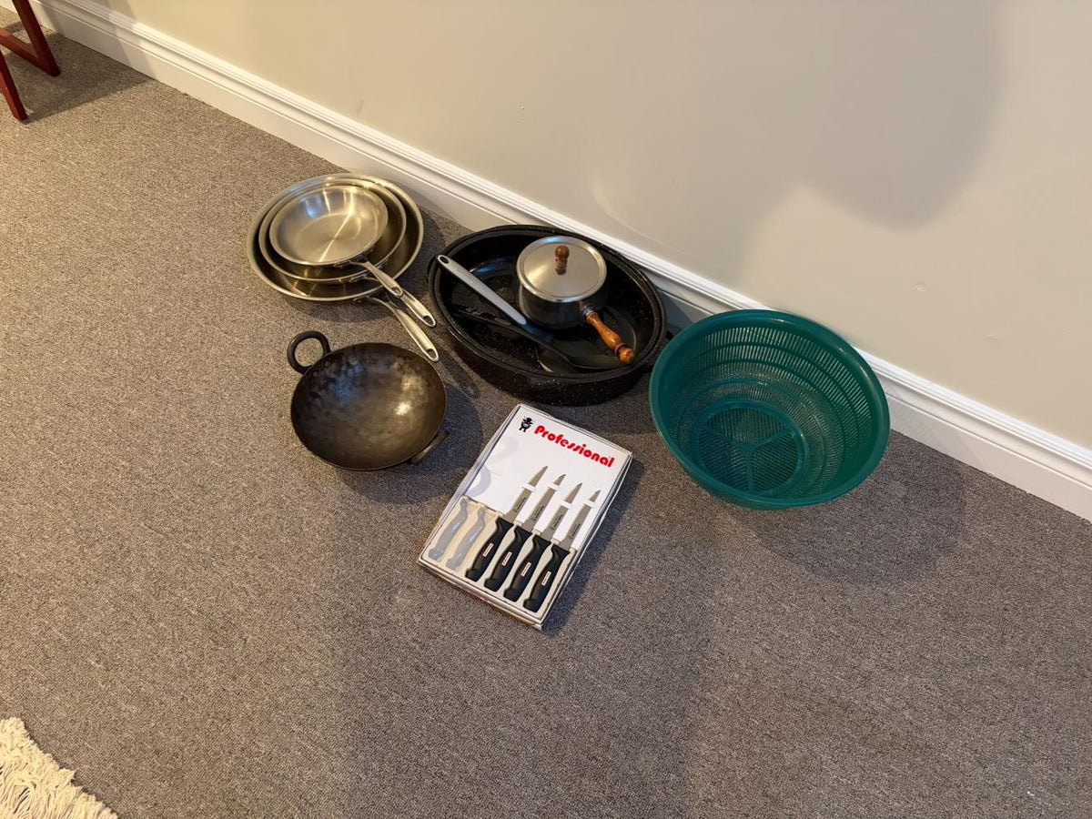 Kitchen Lot #4