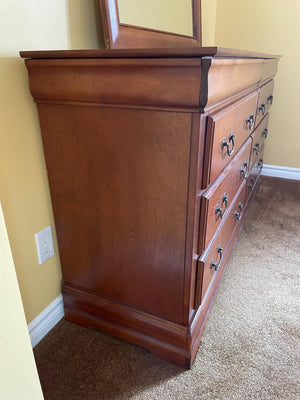Mirrored Vanity Dresser